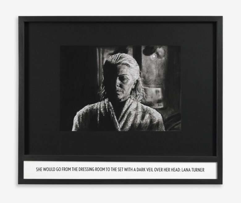 Fusain sur papier de sérigraphie et vinyle / Charcoal on screenprinter paper and vinyl 68,5 x 83,4 cm (27 x 32 7/8 in.) encadré / framed