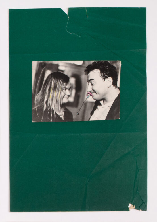 Tirage argentique vintage, papier coloré, pièce unique / Vintage silver print, colored paper Unique piece 35 x 24 cm (13 3/4 x 9 1/2 in.)