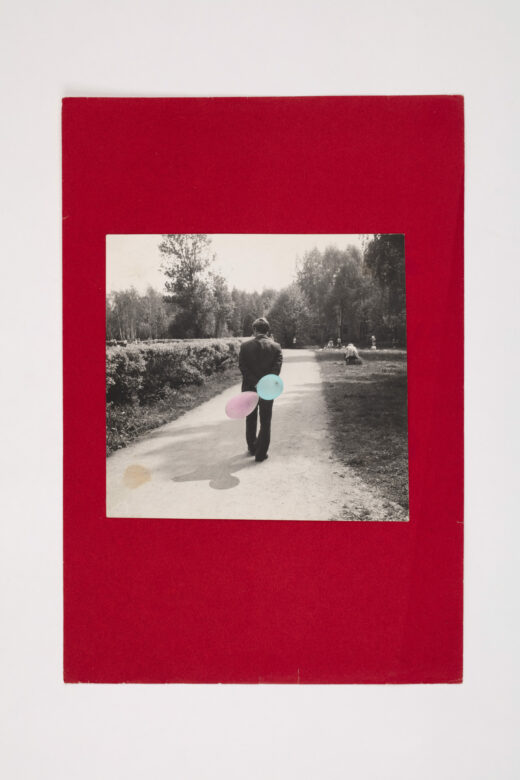 Tirage argentique vintage, papier coloré, pièce unique / Vintage silver print, colored paper Unique piece 35 x 24 cm (13 3/4 x 9 1/2 in.)