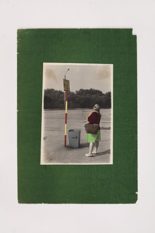 Tirage argentique vintage, papier coloré, pièce unique / Vintage silver print, colored paper Unique piece 35 x 24 cm (13 3/4 x 9 1/2 in.)