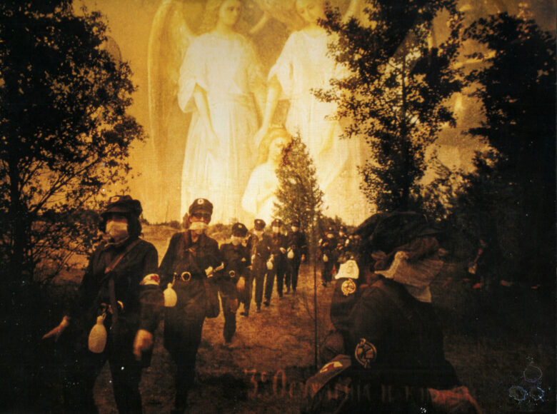 C-print 92 x 132 cm (36 1/4 x 52 in.) 114 x 154 cm (44 7/8 x 60 5/8 in.) encadré / framed Edition de / of 5